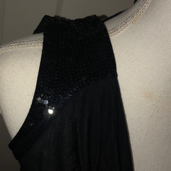 How & Wen Black Sequin Knit top - Picture 2 of 7